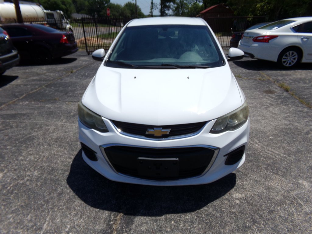 2017 Chevrolet Sonic 5dr LT Automatic (Fleet)'s photo