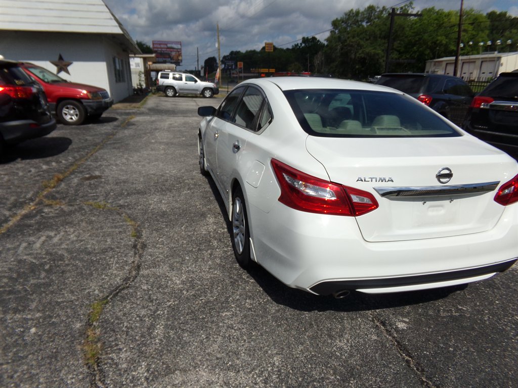 2016 Nissan Altima S - Photo 8