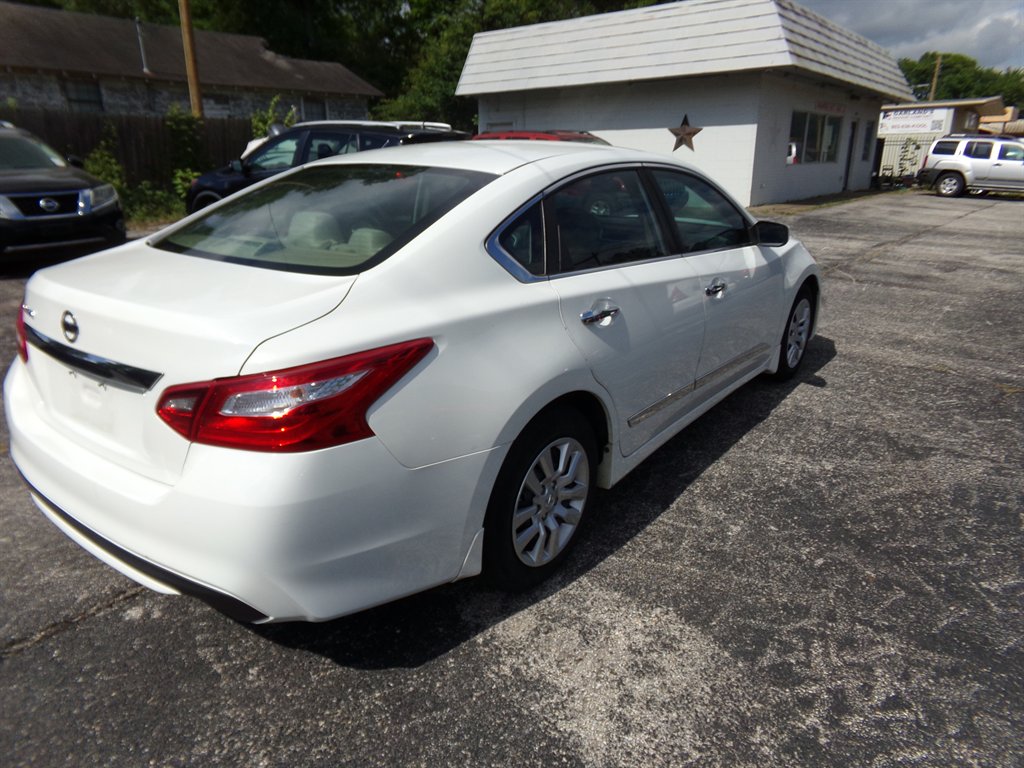 2016 Nissan Altima S - Photo 6