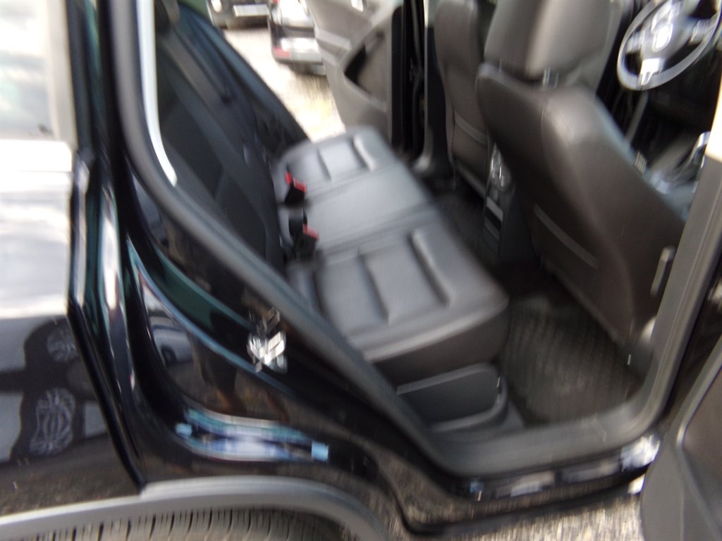 2017 Volkswagen Tiguan Wolfsburg Edition - Photo 16