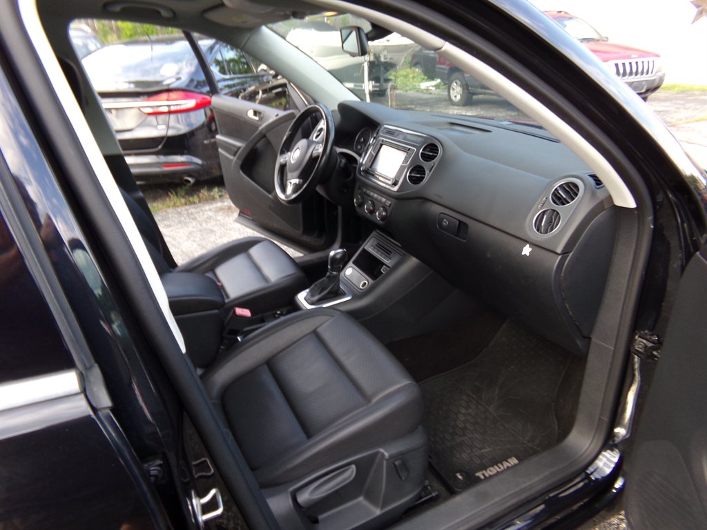 2017 Volkswagen Tiguan Wolfsburg Edition - Photo 13